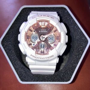 G Shock resistance watch